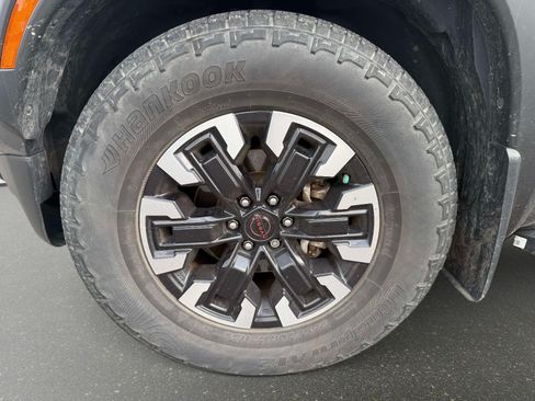 Used 2022 Nissan Frontier Pro-X RWD image 8