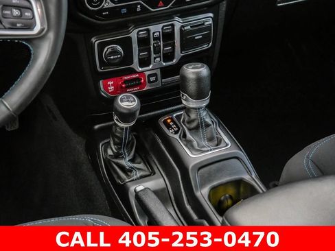 Used 2023 Jeep Wrangler Unlimited Rubicon 4xe w/ Cold Weather Group AWD/4WD image 36