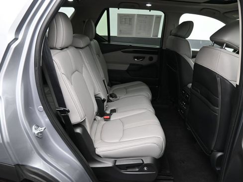 Certified 2023 Honda Pilot Touring image 30