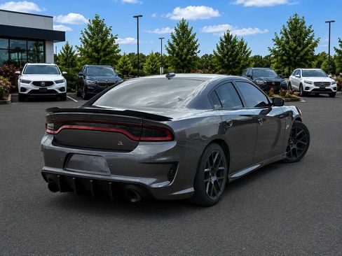 Used 2018 Dodge Charger R/T Scat Pack RWD image 4
