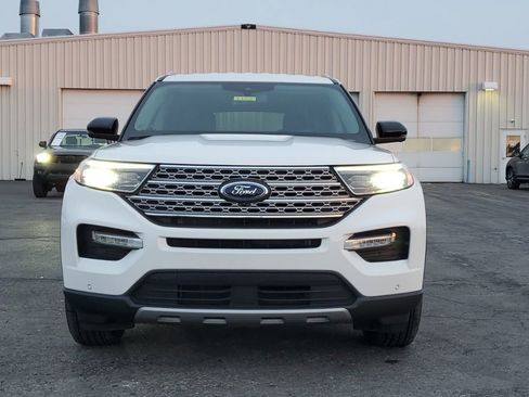 Used 2022 Ford Explorer Limited w/ Equipment Group 301A image 2
