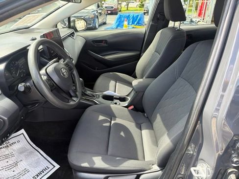 Used 2023 Toyota Corolla LE FWD image 13