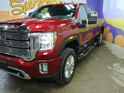 Used 2020 GMC Sierra 3500 Denali w/ Denali Ultimate Package AWD/4WD image 8