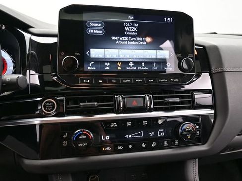 Used 2023 Nissan Pathfinder Platinum AWD/4WD image 24