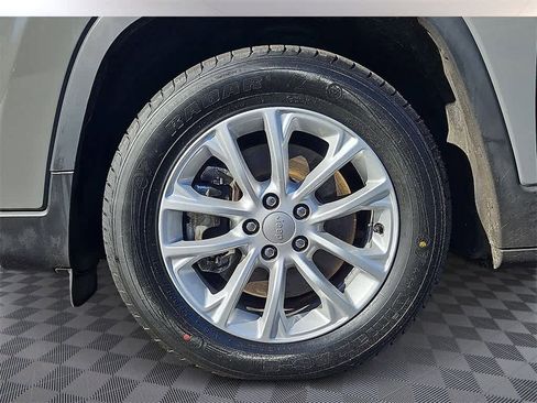 Used 2022 Jeep Cherokee Latitude Lux image 7