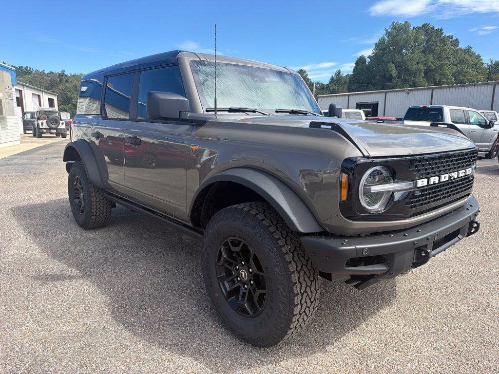 New 2026 Ford Bronco Badlands AWD/4WD image 3