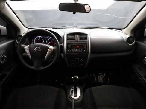Used 2018 Nissan Versa SV image 10