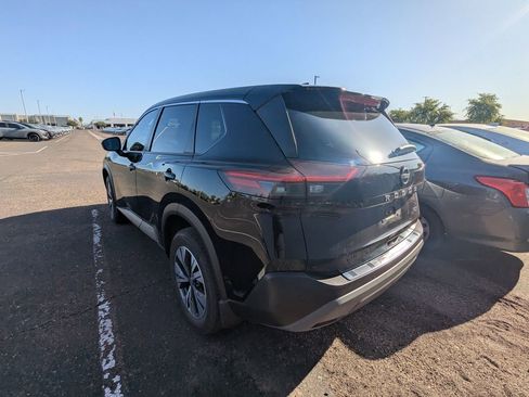 Used 2023 Nissan Rogue SV image 7