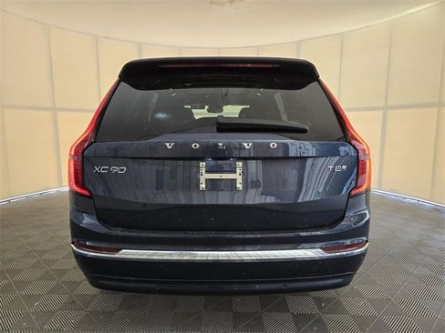 New 2026 Volvo XC90 T8 Plus image 11