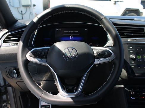 Certified 2023 Volkswagen Tiguan SE R-Line image 11