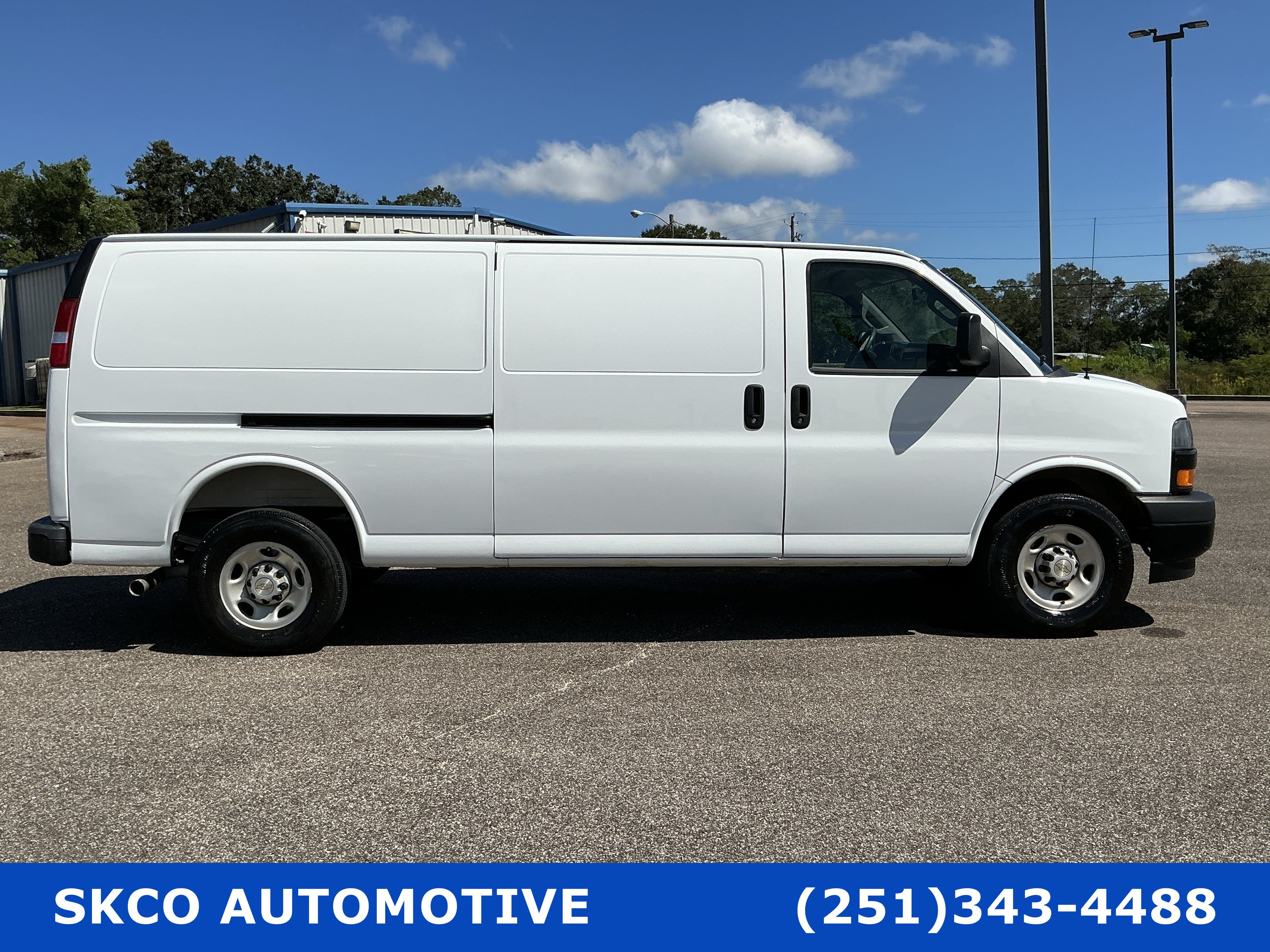 Used 2025 Chevrolet Express 2500 Extended w/ Driver Convenience Package RWD image 6