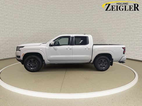 New 2026 Nissan Frontier SV w/ All-Weather Content Package AWD/4WD image 8