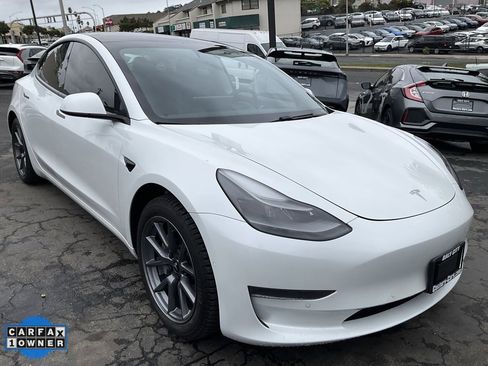 Used 2021 Tesla Model 3 Standard Range Plus image 65