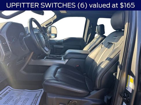 Certified 2022 Ford F450 Platinum w/ FX4 Off-Road Package image 13