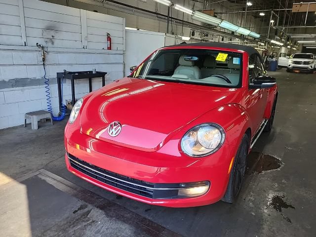 Used 2013 Volkswagen Beetle 2.0T FWD image 1
