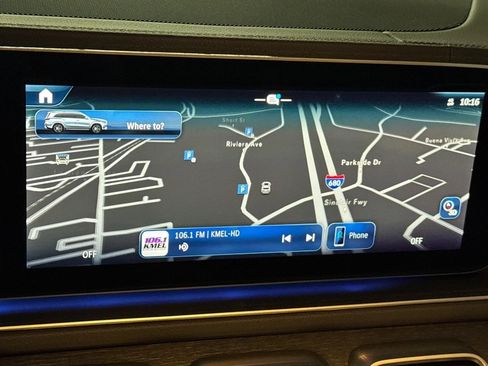 New 2026 Mercedes-Benz GLS 580 4MATIC image 21
