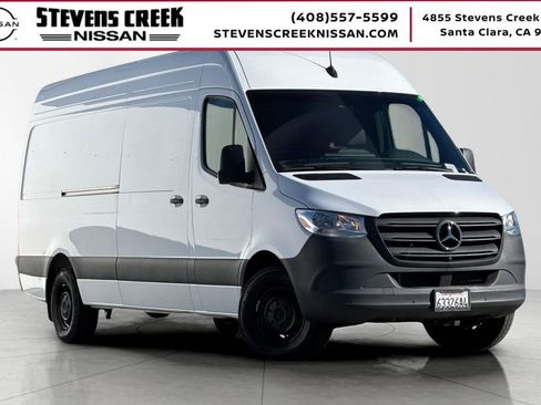 Used 2024 Mercedes-Benz Sprinter 2500 image 1