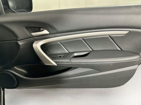 Used 2011 Honda Accord EX-L image 27