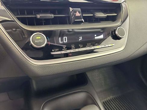 Certified 2025 Toyota Corolla LE FWD image 22