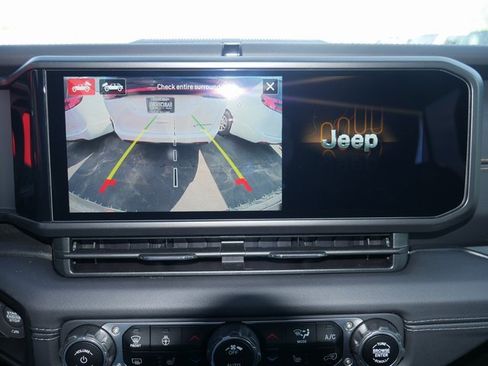 Used 2024 Jeep Wrangler Sahara w/ Technology Group image 7