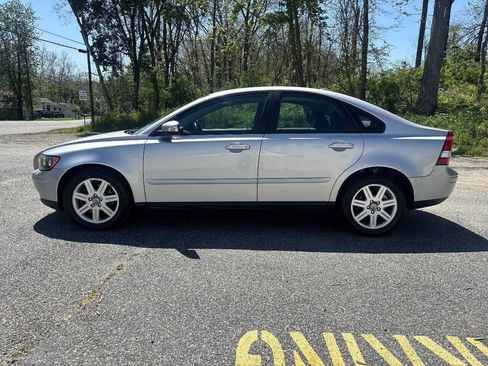 Used 2007 Volvo S40 2.4i FWD image 2