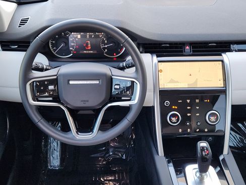 Certified 2023 Land Rover Discovery Sport SE image 28