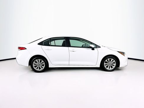 Used 2024 Toyota Corolla LE w/ LE Convenience Package image 10