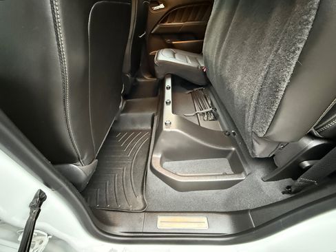 Used 2021 GMC Canyon Denali image 24