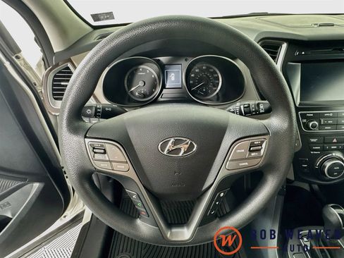 Used 2018 Hyundai Santa Fe SE w/ Cargo Package AWD/4WD image 13