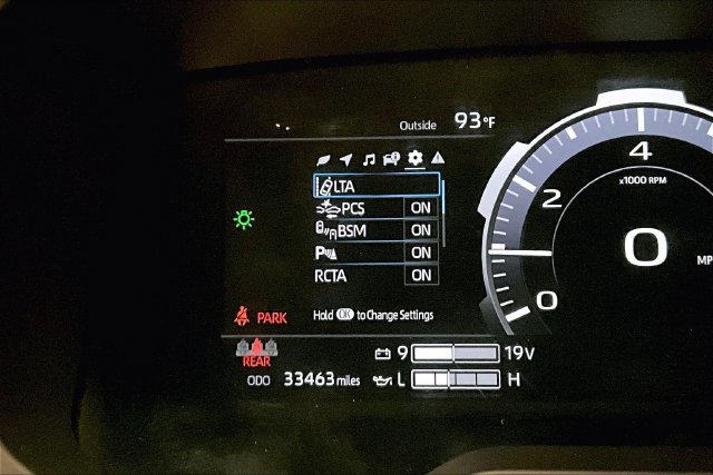Used 2023 Toyota Tundra Limited AWD/4WD image 39