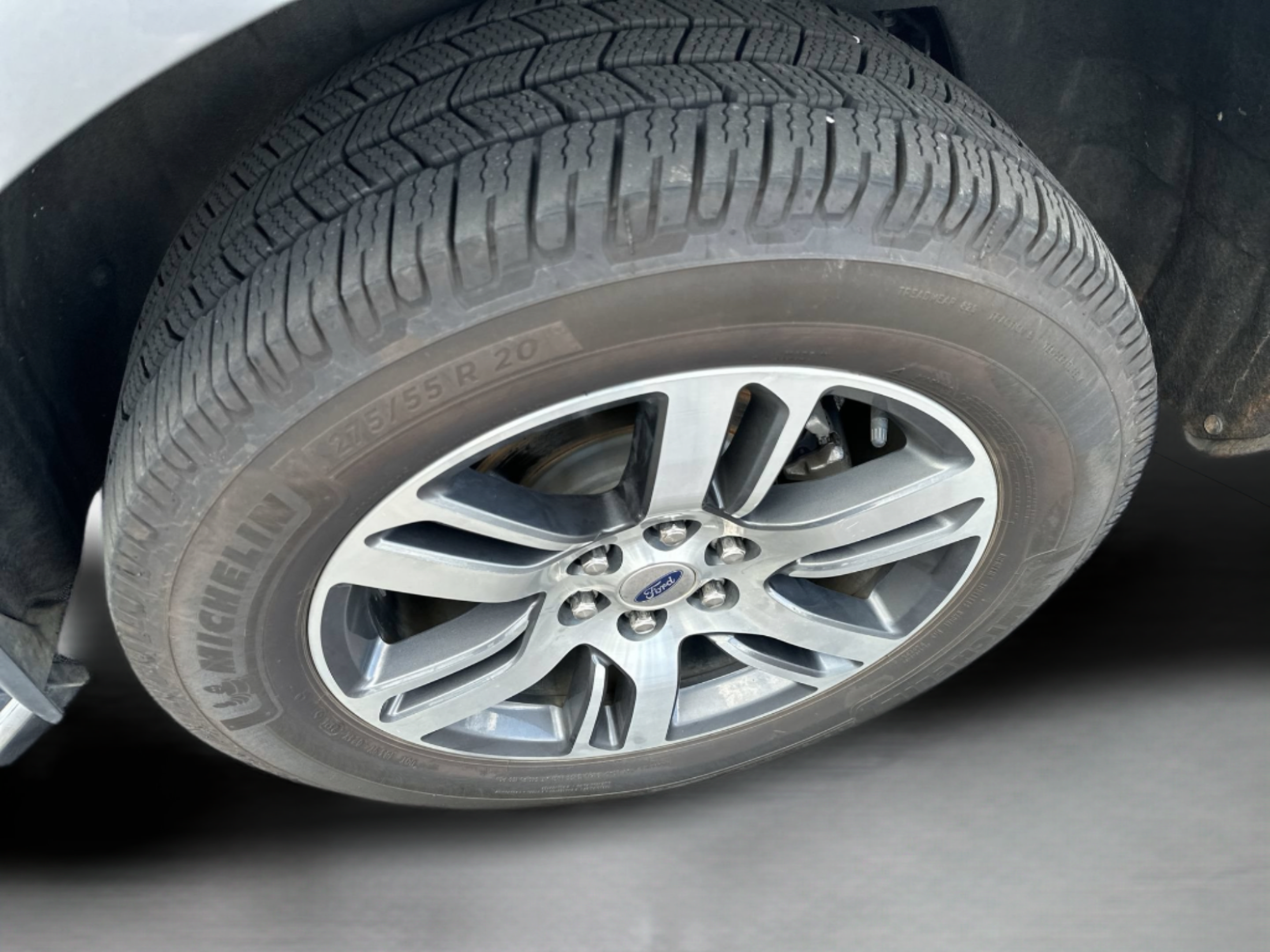 Used 2023 Ford Expedition Limited RWD image 28