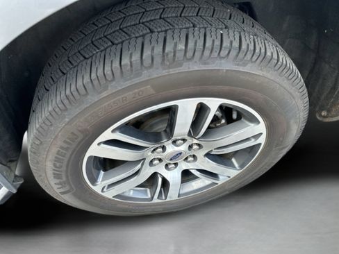 Used 2023 Ford Expedition Limited RWD image 28