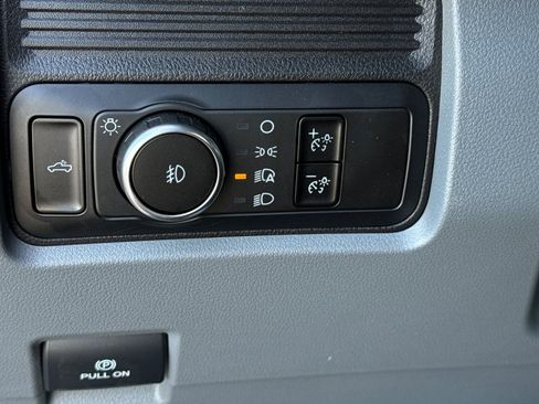 New 2025 Ford F550 4x4 Regular Cab Super Duty image 33