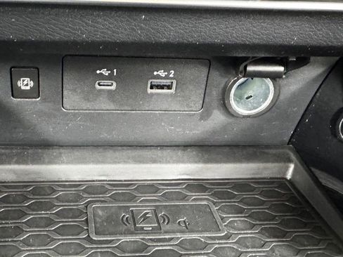 Used 2024 Nissan Altima 2.5 SR w/ SR Premium Package FWD image 25
