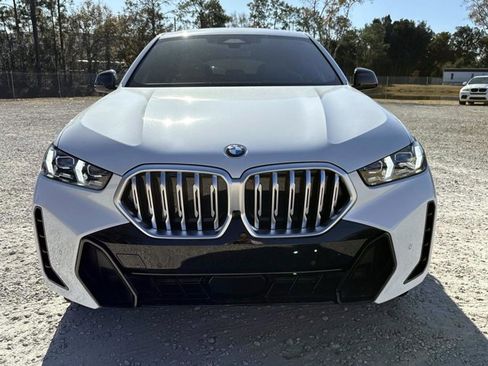 New 2026 BMW X6 xDrive40i w/ Climate Comfort Package image 8