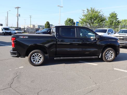 Used 2024 Chevrolet Silverado 1500 RST w/ Convenience Package II AWD/4WD image 22