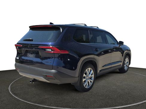 Used 2025 Toyota Grand Highlander FWD image 6