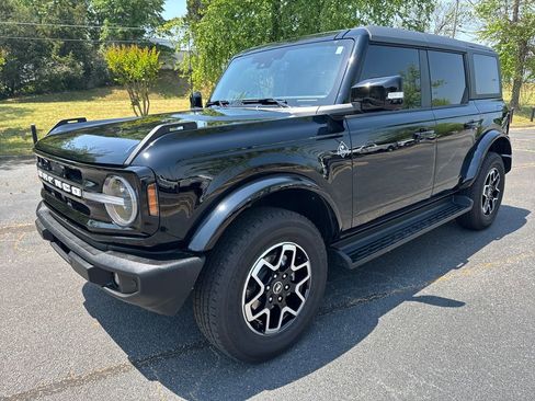 Certified 2025 Ford Bronco Outer Banks AWD/4WD image 3