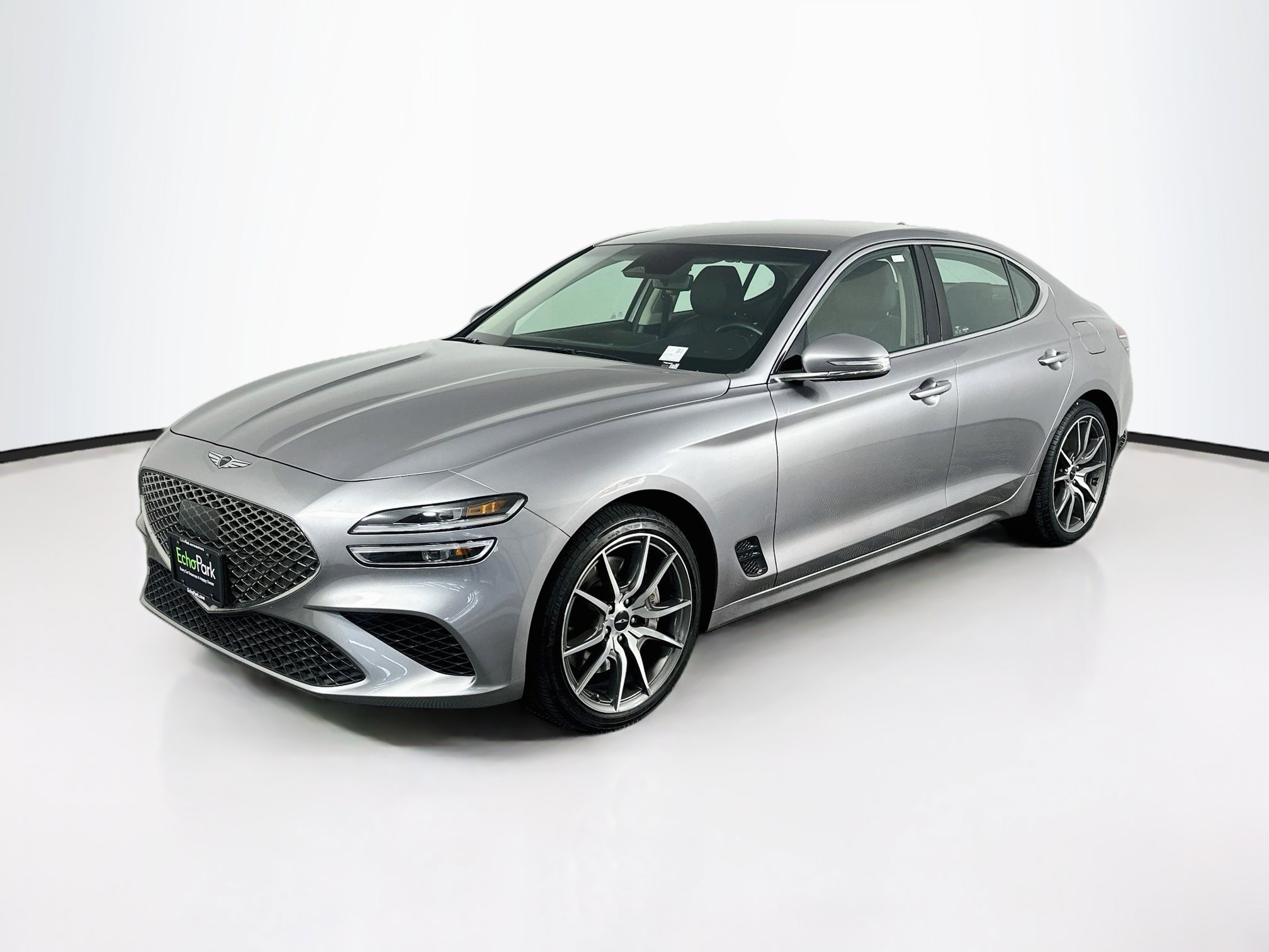 Used 2026 Genesis G70 2.5T RWD image 3