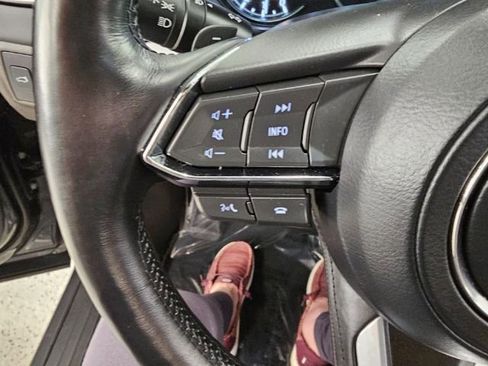 Used 2023 MAZDA CX-9 Signature image 11