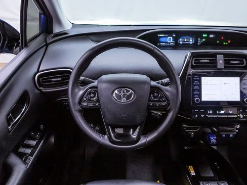 Used 2020 Toyota Prius XLE image 20