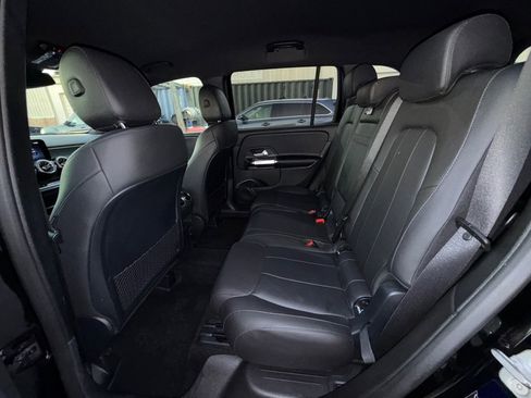 Used 2024 Mercedes-Benz GLB 250 image 21