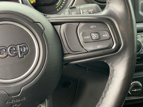 Used 2023 Jeep Wrangler Unlimited w/ Cold Weather Group AWD/4WD image 22