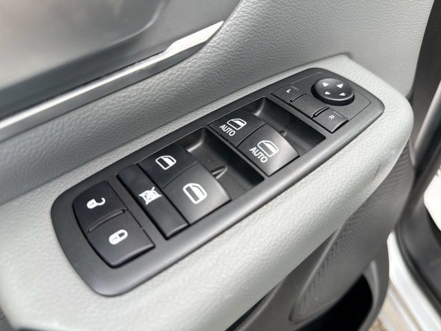 Used 2019 RAM 1500 Big Horn AWD/4WD image 13