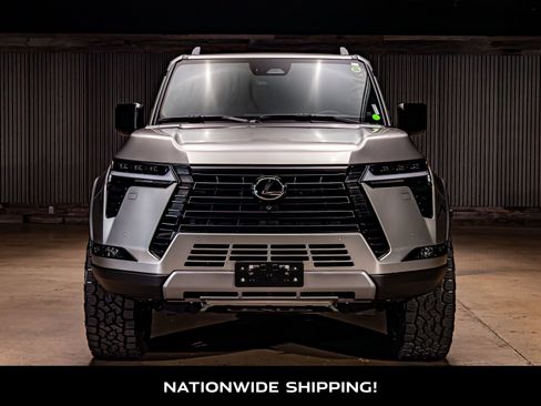 Used 2026 Lexus GX 550 w/ Accessory Package (CT) image 4