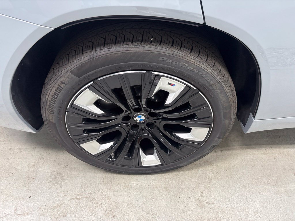 Used 2025 BMW X3 xDrive30i w/ Premium Package AWD/4WD image 3