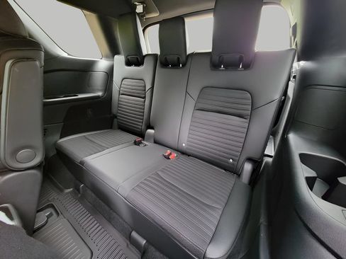 Used 2025 Nissan Pathfinder Rock Creek AWD/4WD image 14