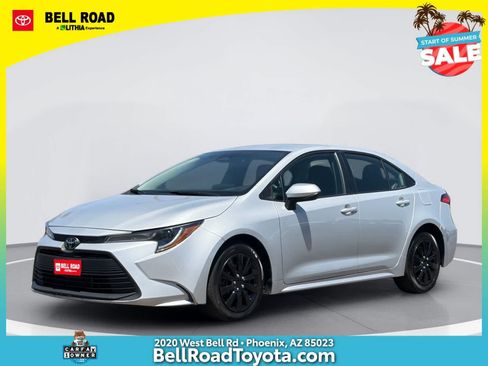 Used 2024 Toyota Corolla LE FWD image 1