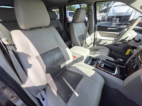 Used 2005 Jeep Grand Cherokee Limited image 30