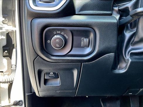 Used 2023 RAM 1500 Big Horn AWD/4WD image 16